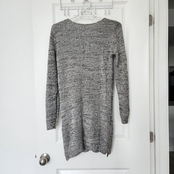 KNIT DRESS - DYNAMITE - Picture 4 of 7